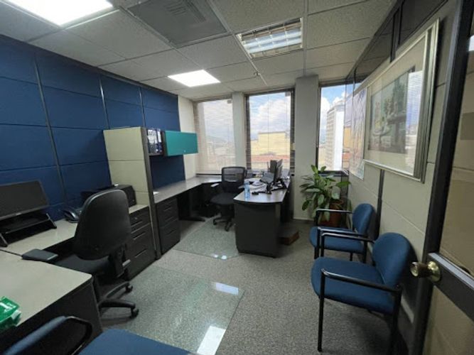 Oficina en arriendo en El Chagualo, Medellín, 350 m² · foto 9 de 19