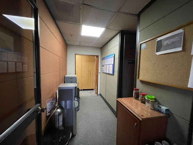 Oficina en arriendo en El Chagualo, Medellín, 350 m² · foto 12 de 19