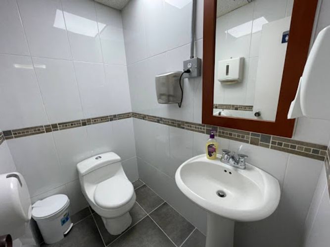 Oficina en arriendo en El Chagualo, Medellín, 350 m² · foto 17 de 19