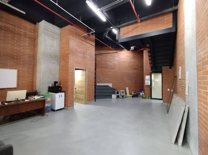 Oficina en arriendo en Laureles, Medellín, 51 m² · foto 2 de 5