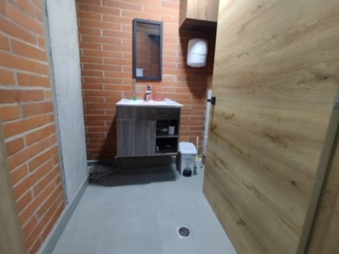 Oficina en arriendo en Laureles, Medellín, 51 m² · foto 5 de 5