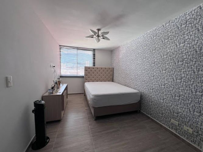 Apartamento de 2 alcobas en venta en Niquia, Bello, 54 m² · foto 3 de 24