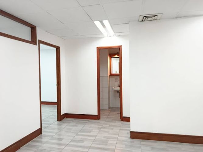 Oficina en arriendo en Milla De Oro, Medellín, 105 m² · foto 9 de 15