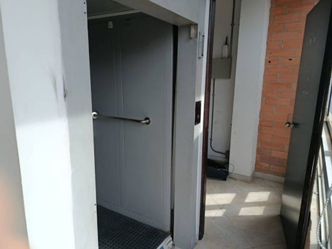 Local en arriendo en El Chagualo, Medellín, 330 m² · foto 16 de 23