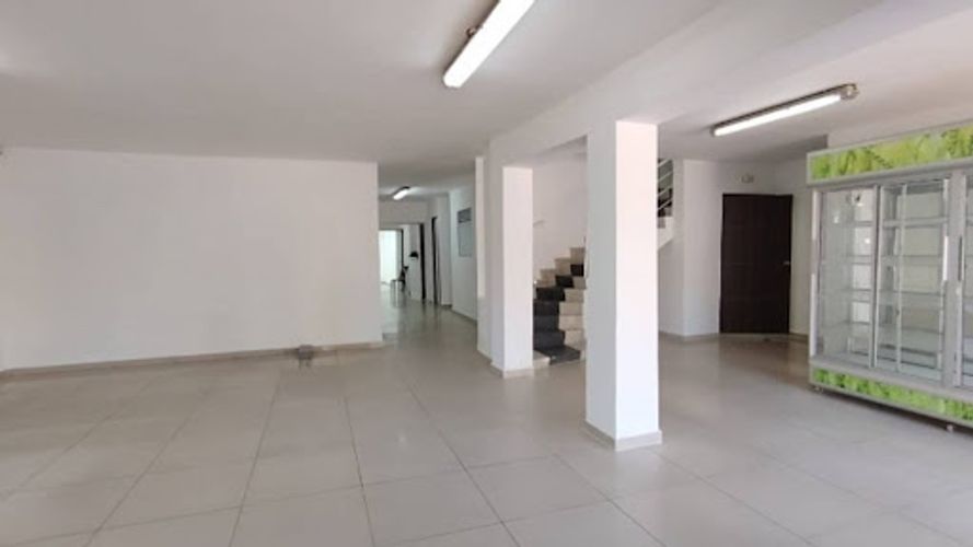 Local en arriendo en Estadio, Medellín, 600 m² · foto 2 de 21