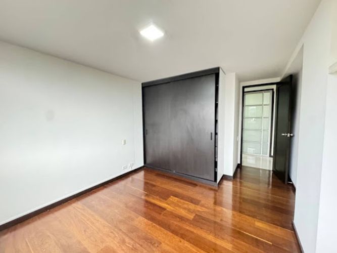 Apartamento de 2 alcobas en arriendo en Loma Benedictinos, Medellín, 100 m² · foto 15 de 21