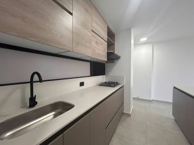 Apartamento de 2 alcobas en venta en Loma Del Escobero, Envigado, 74 m² · foto 8 de 23