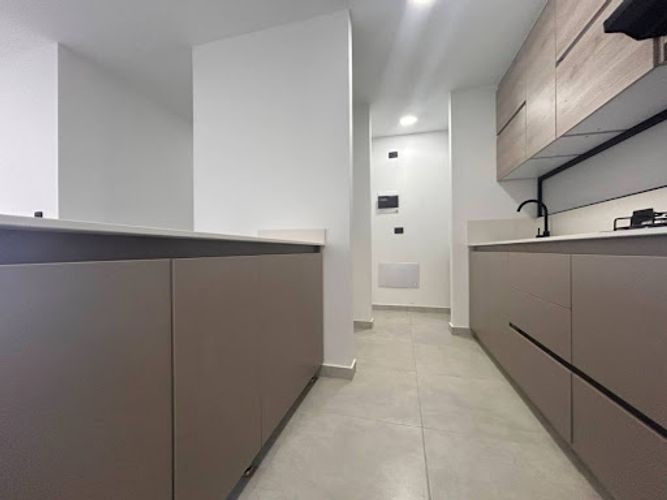 Apartamento de 2 alcobas en venta en Loma Del Escobero, Envigado, 74 m² · foto 9 de 23