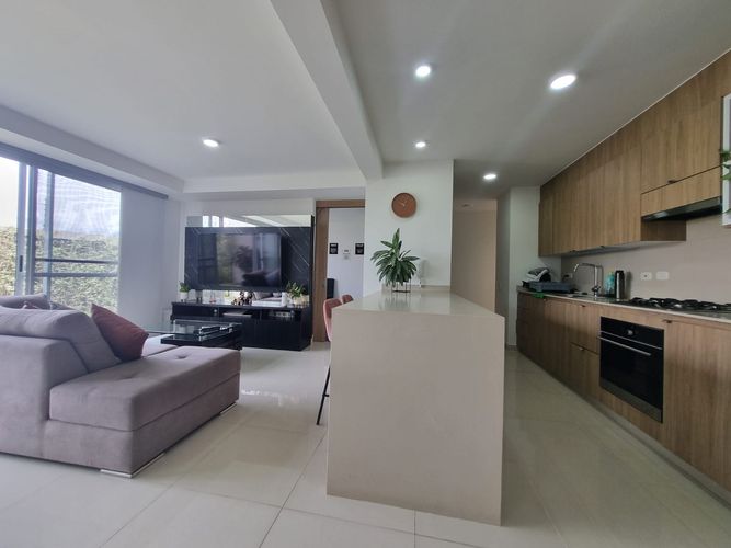 Casa de 3 alcobas en venta en Alfaguara, Jamundí, 230 m² · foto 7 de 18
