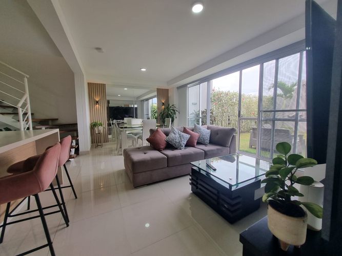 Casa de 3 alcobas en venta en Alfaguara, Jamundí, 230 m² · foto 16 de 18