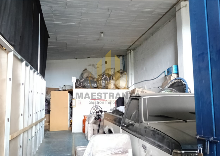 Bodega en venta en Cabecera San Antonio De Prado, Medellín, 1035 m² · foto 3 de 17