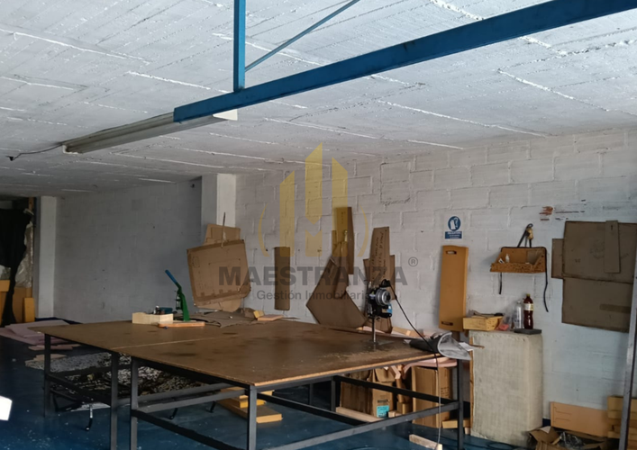 Bodega en venta en Cabecera San Antonio De Prado, Medellín, 1035 m² · foto 11 de 17