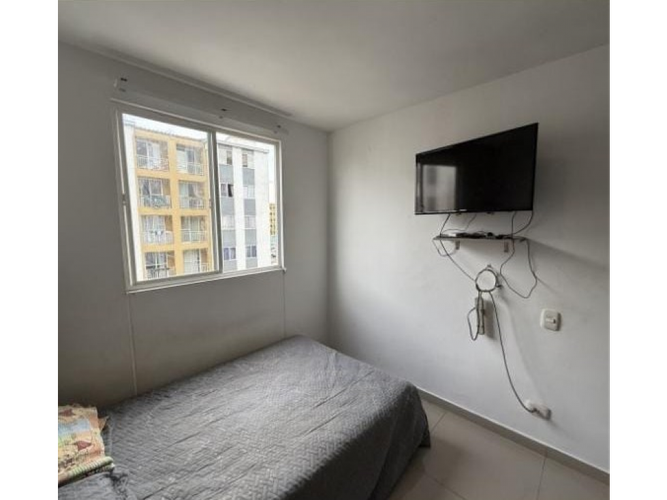 Apartamento de 3 alcobas en venta en Cr. Surcos De Pangola, Jamundí, 62 m² · foto 5 de 13