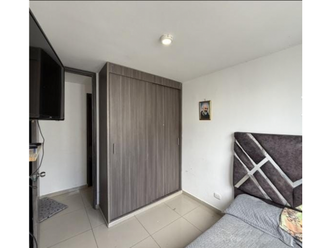 Apartamento de 3 alcobas en venta en Cr. Surcos De Pangola, Jamundí, 62 m² · foto 7 de 13