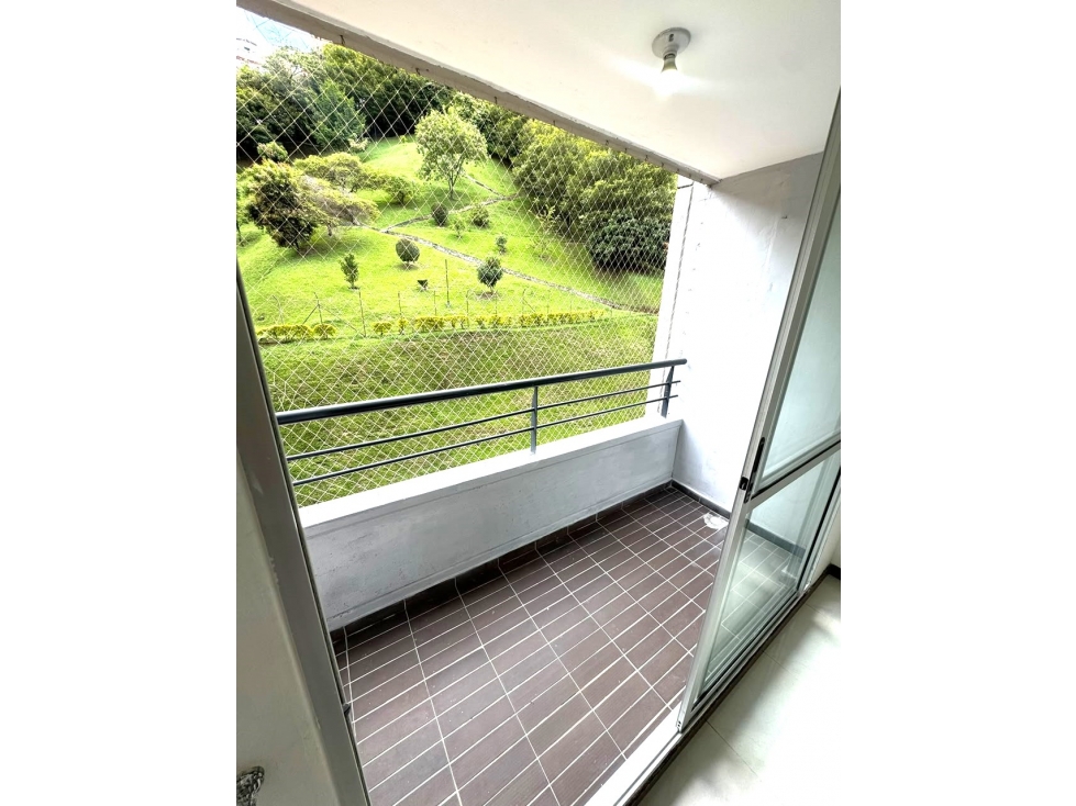 Apartamento en venta en Belén, Medellín · foto 2 de 9