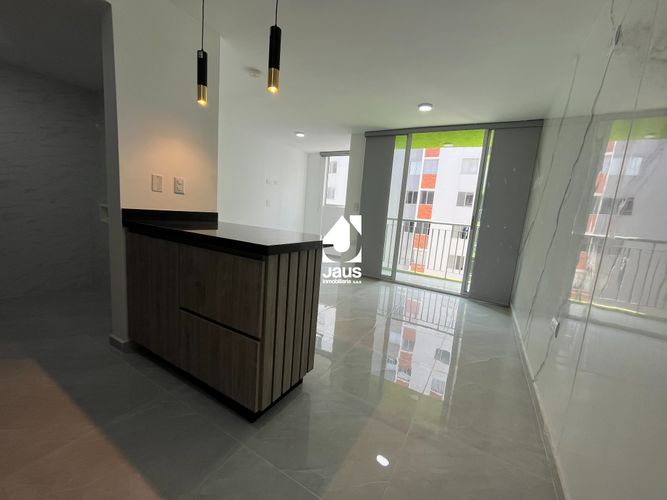 Apartamento de 2 alcobas en venta en Quebrada La Iglesia Ii, Bucaramanga, 53 m² · foto 2 de 19