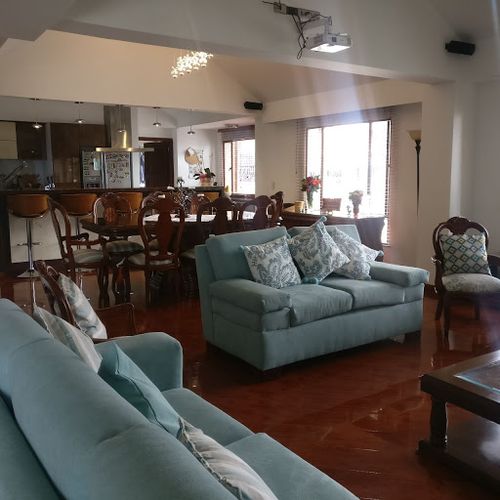 Apartamento de 4 alcobas en venta en Casa Blanca Suba, Bogotá, 231 m² · foto 2 de 24