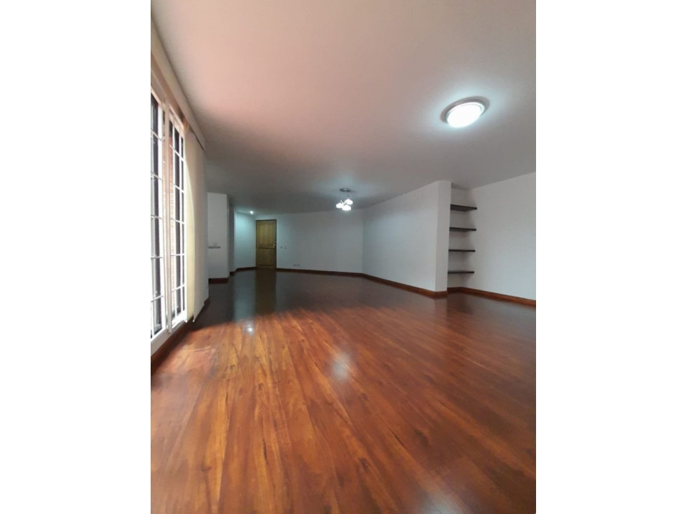 Apartamento en Venta en Santa Barbara, Bogotá
