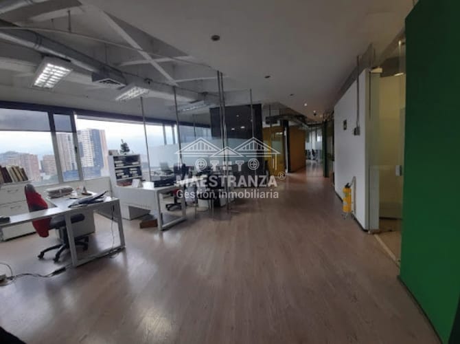 Oficina en venta en Villa Carlota, Medellín, 555 m² · foto 11 de 19
