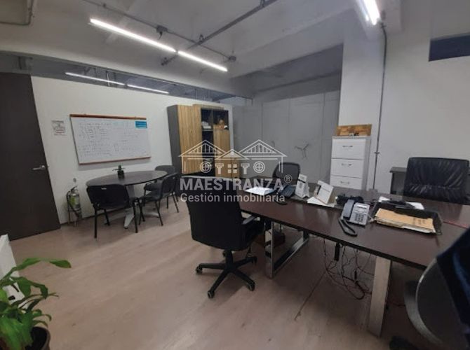 Oficina en venta en Villa Carlota, Medellín, 555 m² · foto 13 de 19