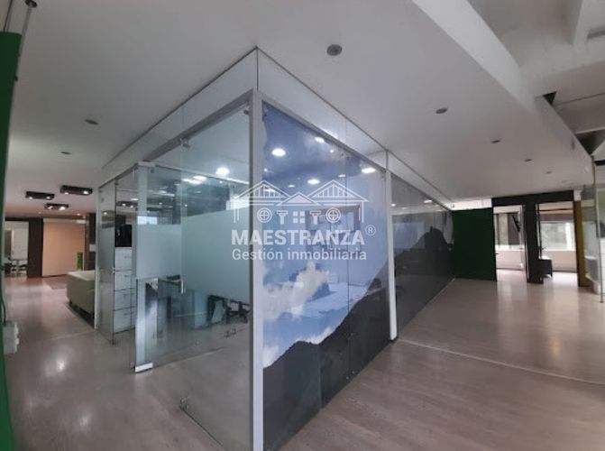 Oficina en venta en Villa Carlota, Medellín, 555 m² · foto 14 de 19