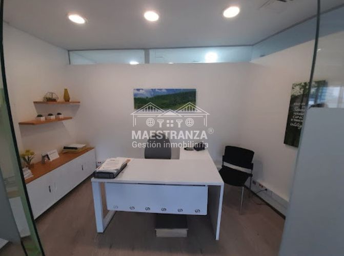 Oficina en venta en Villa Carlota, Medellín, 555 m² · foto 18 de 19
