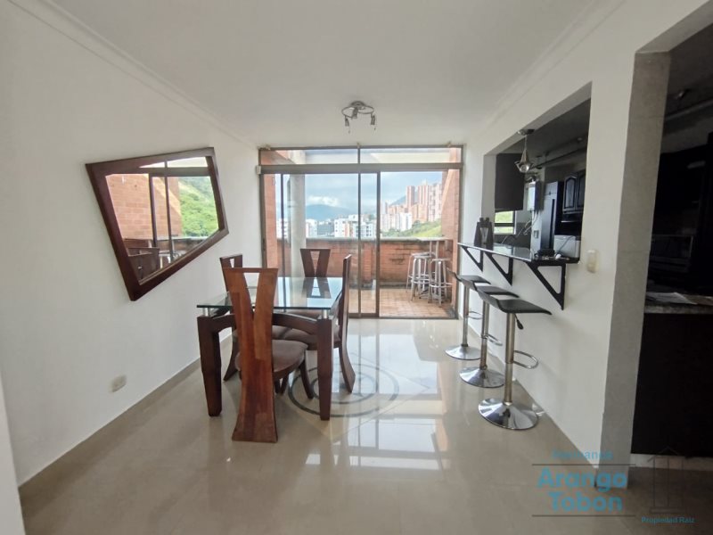 Apartamento en venta en Castropol, Medellín · foto 2 de 24