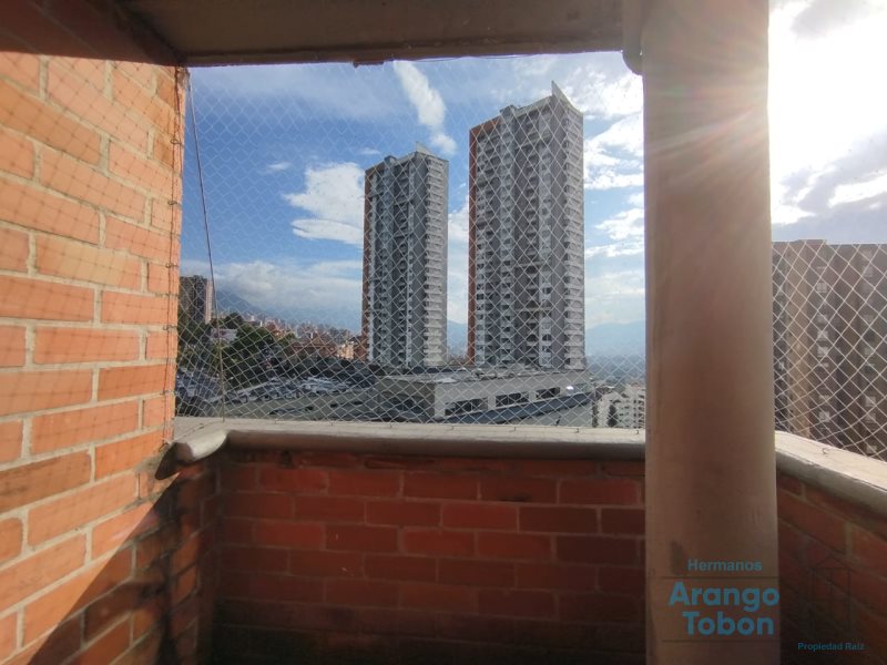Apartamento en venta en Castropol, Medellín · foto 9 de 24