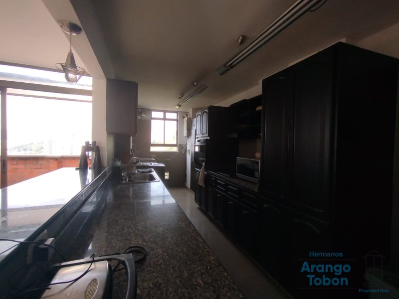 Apartamento en venta en Castropol, Medellín · foto 16 de 24