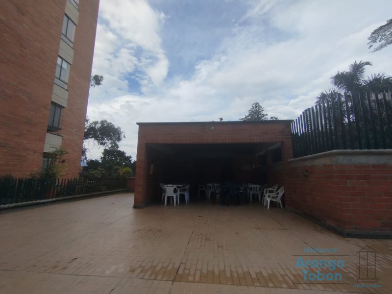 Apartamento en venta en Castropol, Medellín · foto 21 de 24