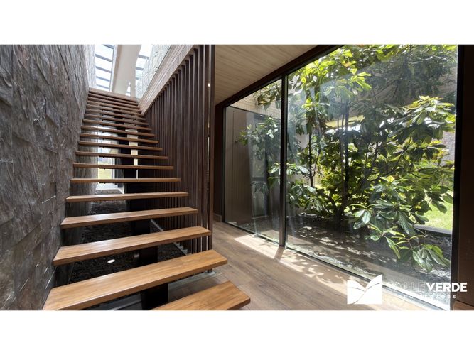 Casa de 3 alcobas en venta en Las Palmas, Envigado, 433 m² · foto 5 de 24