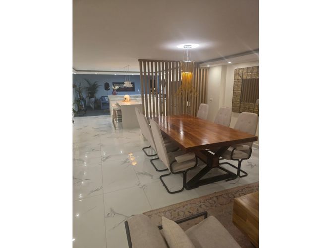 Casa de 4 alcobas en venta en Llano Grande, Rionegro, 320 m² · foto 4 de 12
