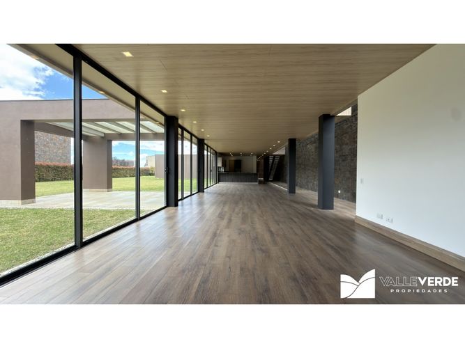 Casa de 3 alcobas en venta en Las Palmas, Envigado, 433 m² · foto 10 de 24