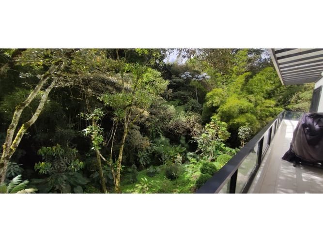 Casa de 4 alcobas en venta en Llano Grande, Rionegro, 320 m² · foto 12 de 12