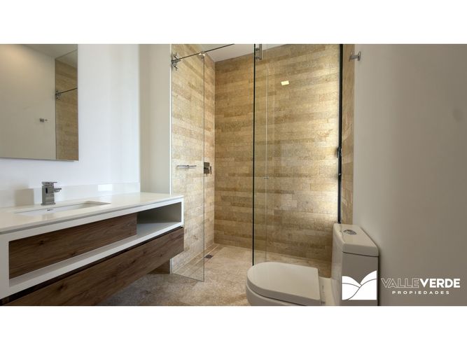 Casa de 3 alcobas en venta en Las Palmas, Envigado, 433 m² · foto 18 de 24