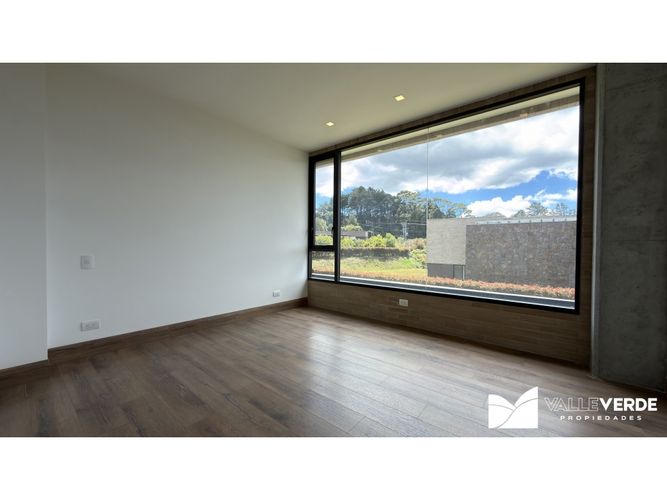 Casa de 3 alcobas en venta en Las Palmas, Envigado, 433 m² · foto 20 de 24