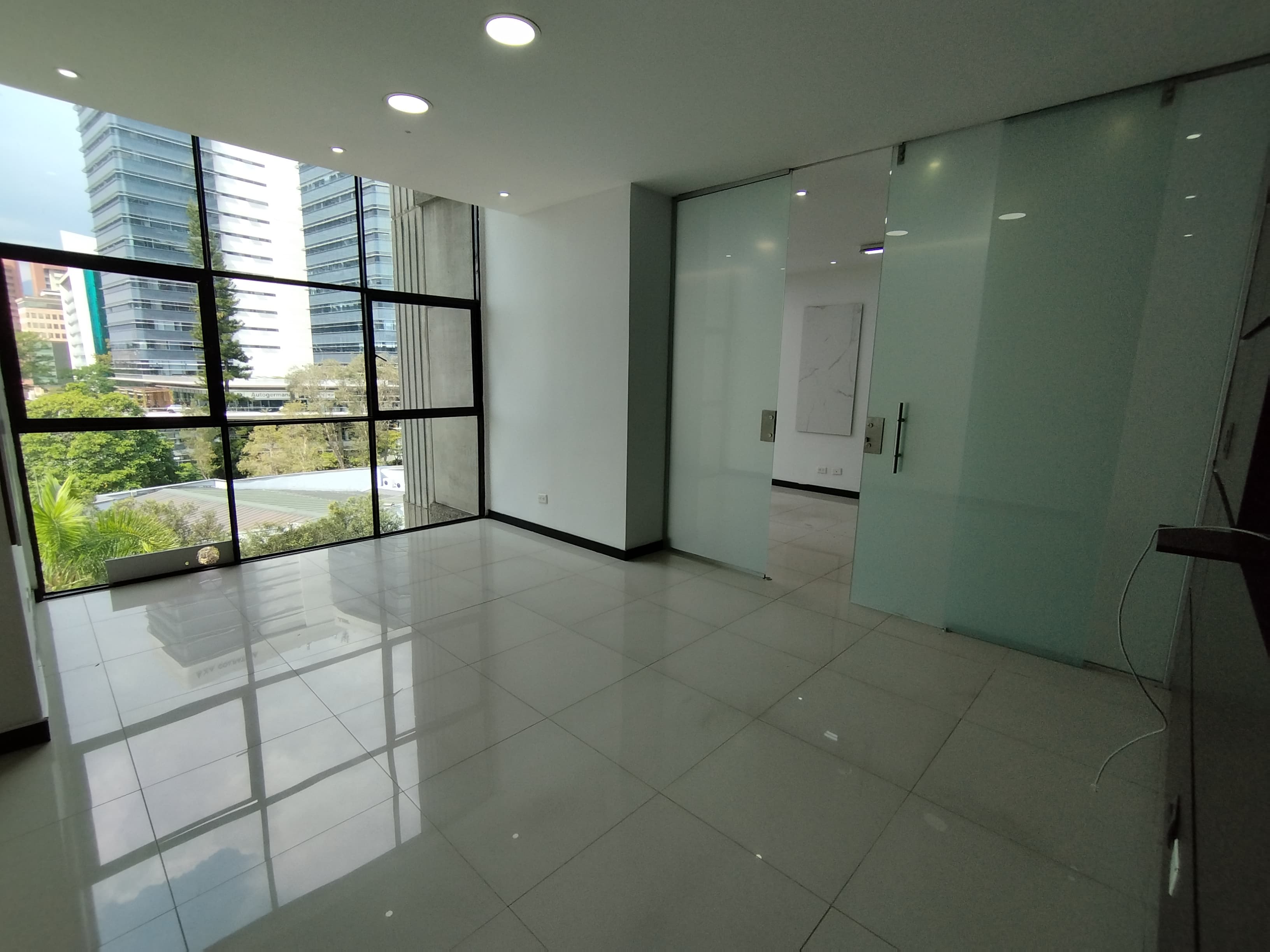 Retail space for rent in El Poblado, Medellín