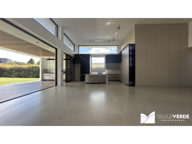 Casa de 3 alcobas en venta en Llano Grande, Rionegro, 690 m² · foto 6 de 24