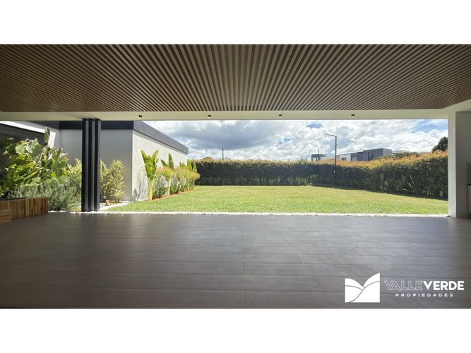 Casa de 3 alcobas en venta en Llano Grande, Rionegro, 690 m² · foto 24 de 24