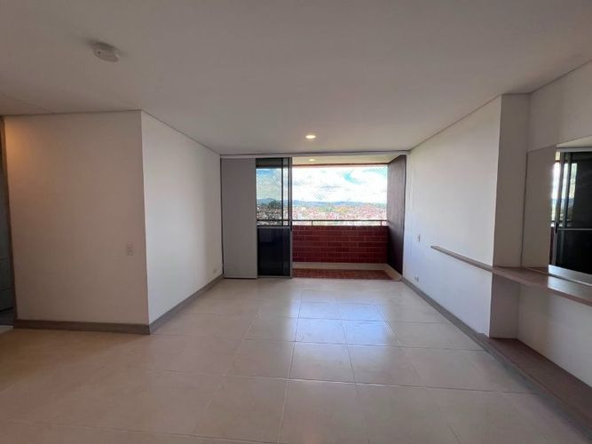 Apartamento de 3 alcobas en venta en Santa Ana, Rionegro, 67 m² · foto 2 de 17