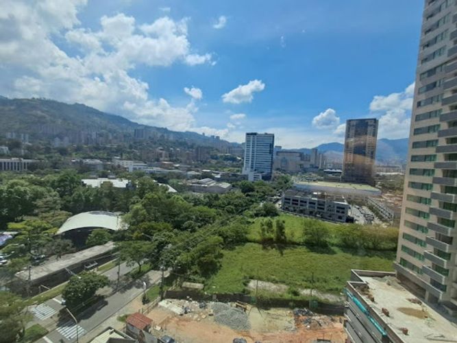 Consultorio en arriendo en Los Naranjos, Envigado, 30 m² · foto 9 de 9
