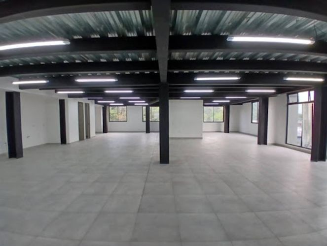 Oficina en arriendo en Belén Rosales, Medellín, 400 m² · foto 2 de 5