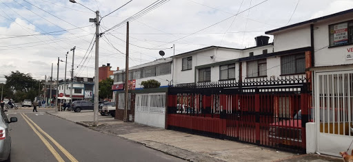 Casa en venta en Alcazares, Bogotá · foto 2 de 12