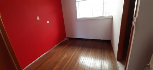 Casa en venta en Alcazares, Bogotá · foto 8 de 12