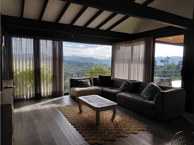 Casa de 3 alcobas en venta en Pantanillo, El Retiro, 291 m² · foto 10 de 24