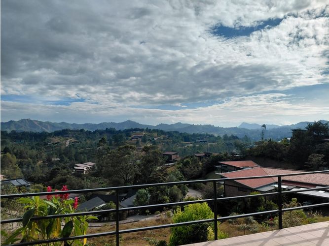 Casa de 3 alcobas en venta en Pantanillo, El Retiro, 291 m² · foto 23 de 24
