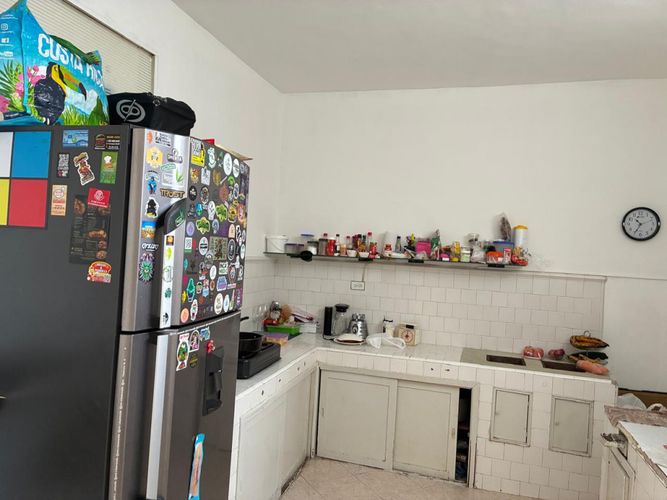 Casa de 8 alcobas en venta en Manrique Central, Medellín, 400 m² · foto 3 de 13