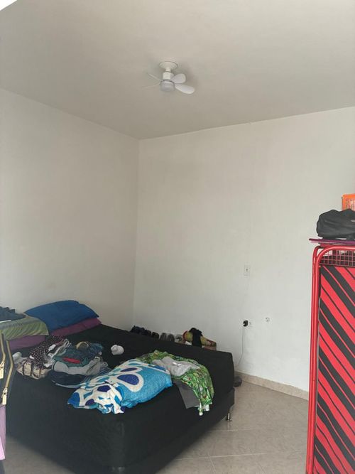 Casa de 8 alcobas en venta en Manrique Central, Medellín, 400 m² · foto 6 de 13