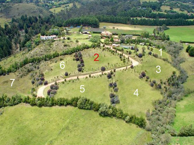Lote en venta en El Libano, La Calera, 3400 m² · foto 2 de 24