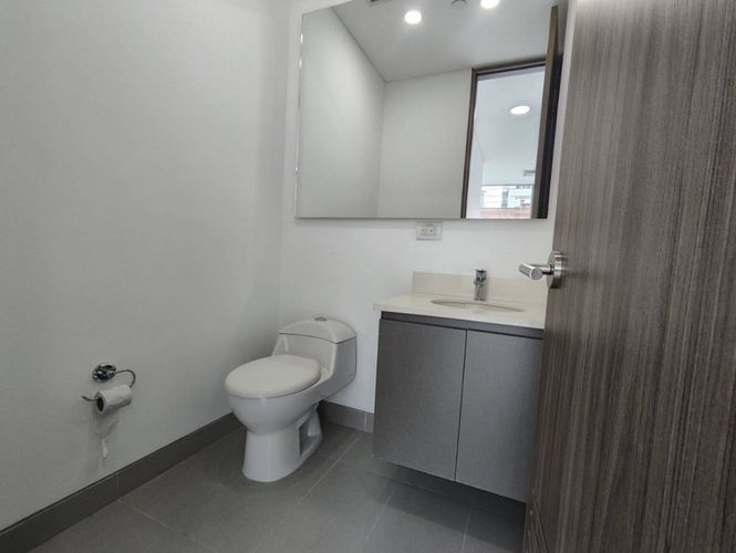 Oficina en arriendo en La Florida, Medellín, 50 m² · foto 9 de 10